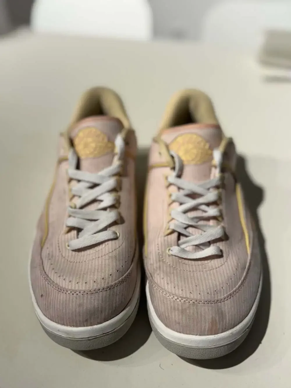 Air Jordan 2 Retro Low Seersucker Atmosphere Pale Vanilla DX6930-600